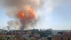 意大利罗马发生加油站爆炸事故 20多人受